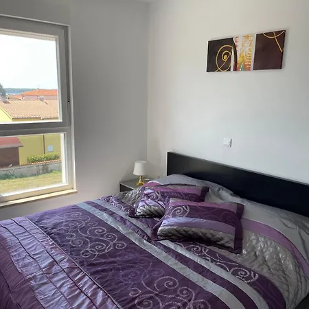 Apartment Elisia Medulin