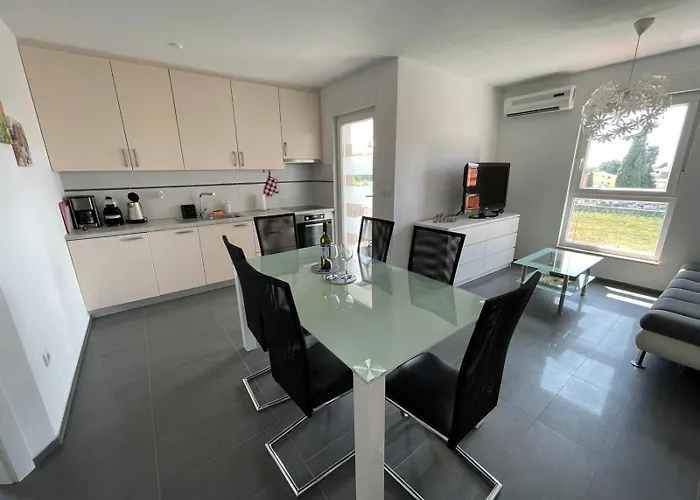 Elisia Apartman Medulin